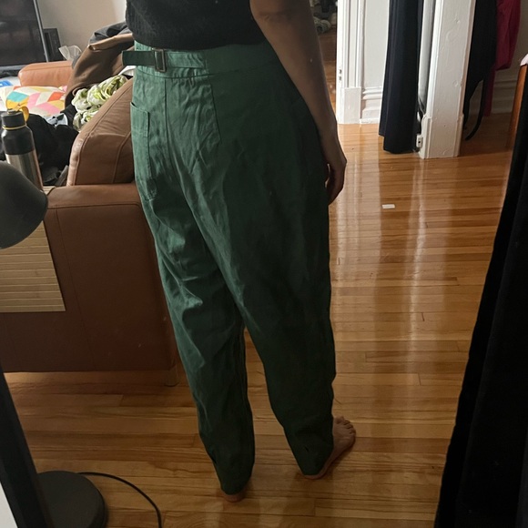 Eve Gravel green pants spring 2025 - Picture 4 of 8